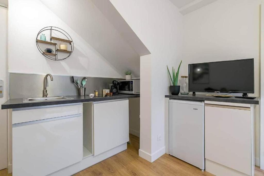 Le Jade : Au Coeur Du Centre Historique Apartment Dijon Bagian luar foto
